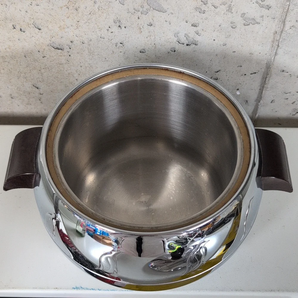 1940's West Bend Penguin Hot and Cold Server 2 Quart